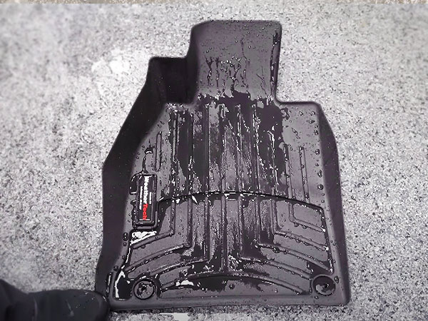 How to Clean Car Rubber Floor Mats