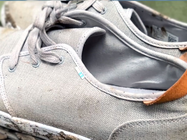 How to clean Toms Shoes