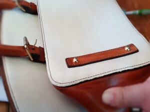 How to Clean a Dooney & Bourke Purse