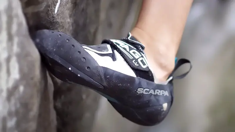 How to clean smelly rock climbing shoes