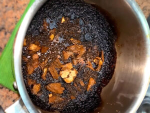 How to Clean Burnt Pot