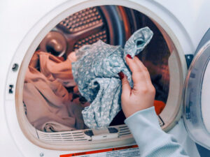How to Clean a Washing Machine After Bed Bugs