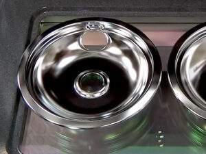 How to Clean Drip Pans on an Electric Stove