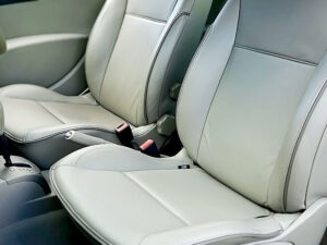 How to clean car seats with baking soda