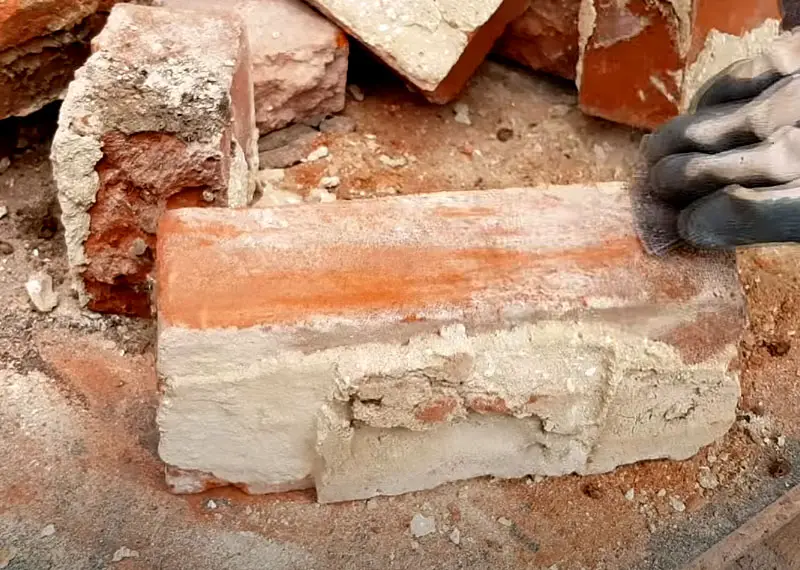 Remove Mortar from Bricks